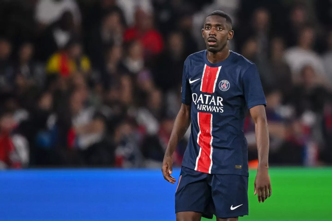 Dembele bị Enrique trừng phạt nội bộ